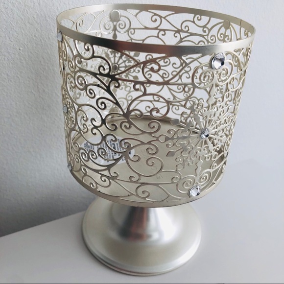 Bath and Body Works Snowflake Gem Candle Holder - Picture 2 of 3